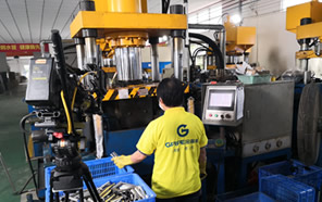 金管道不銹鋼水管匠心生產 · 精工制造