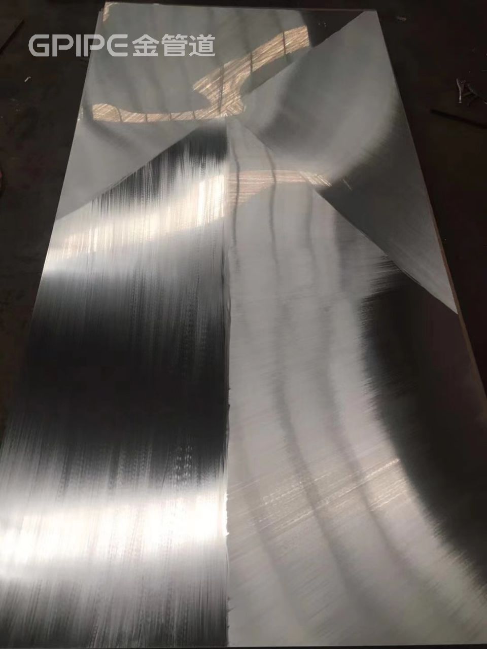 鐳射板20